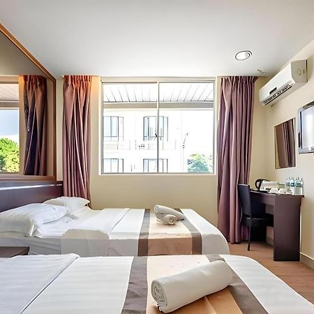 Goldenhill Hotel Кота Кинабалу Екстериор снимка