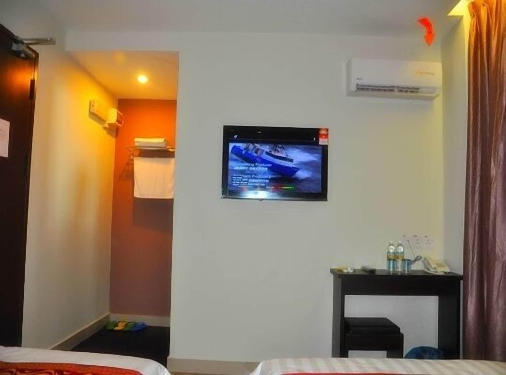 Goldenhill Hotel Кота Кинабалу Екстериор снимка