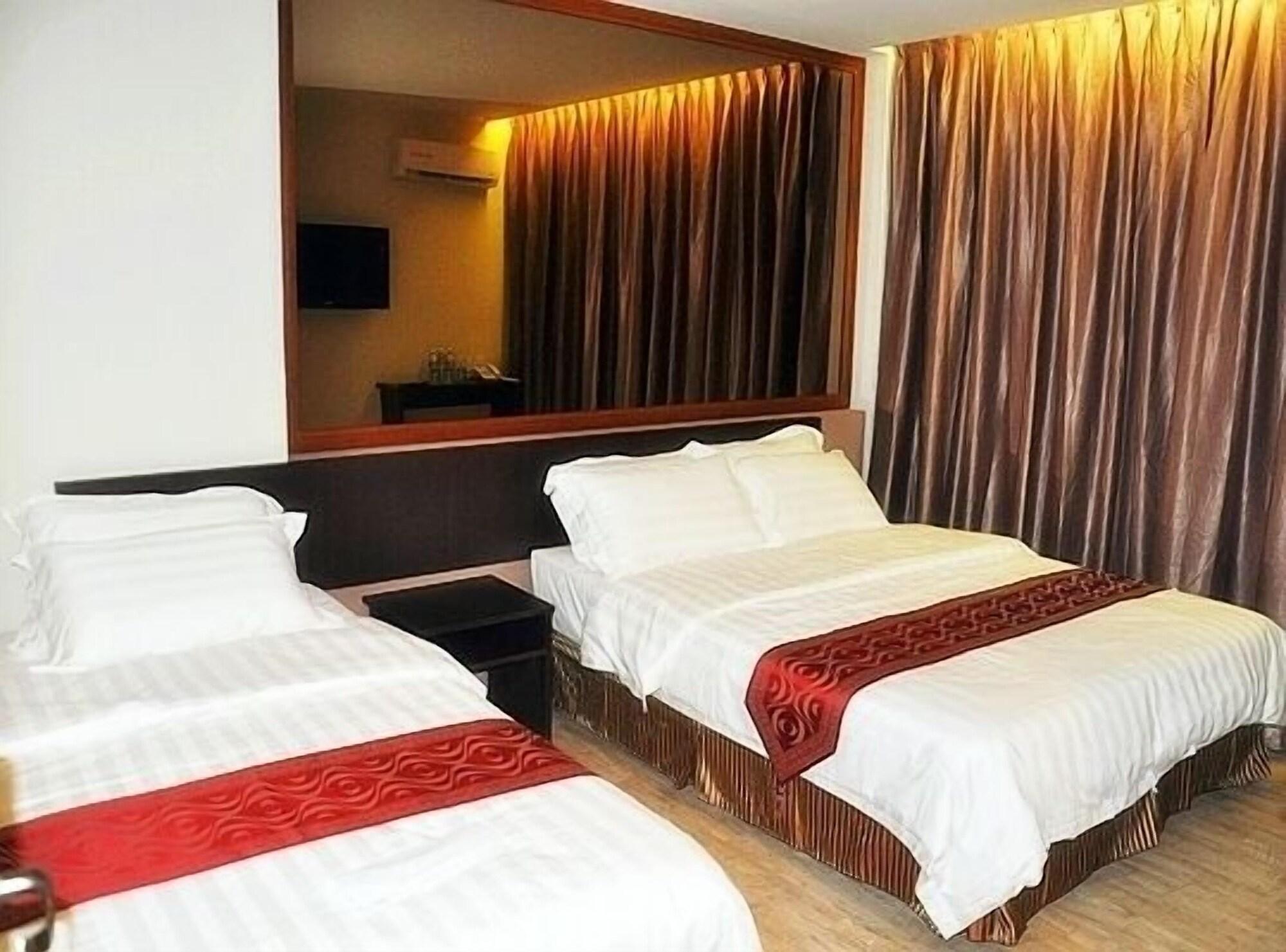 Goldenhill Hotel Кота Кинабалу Екстериор снимка