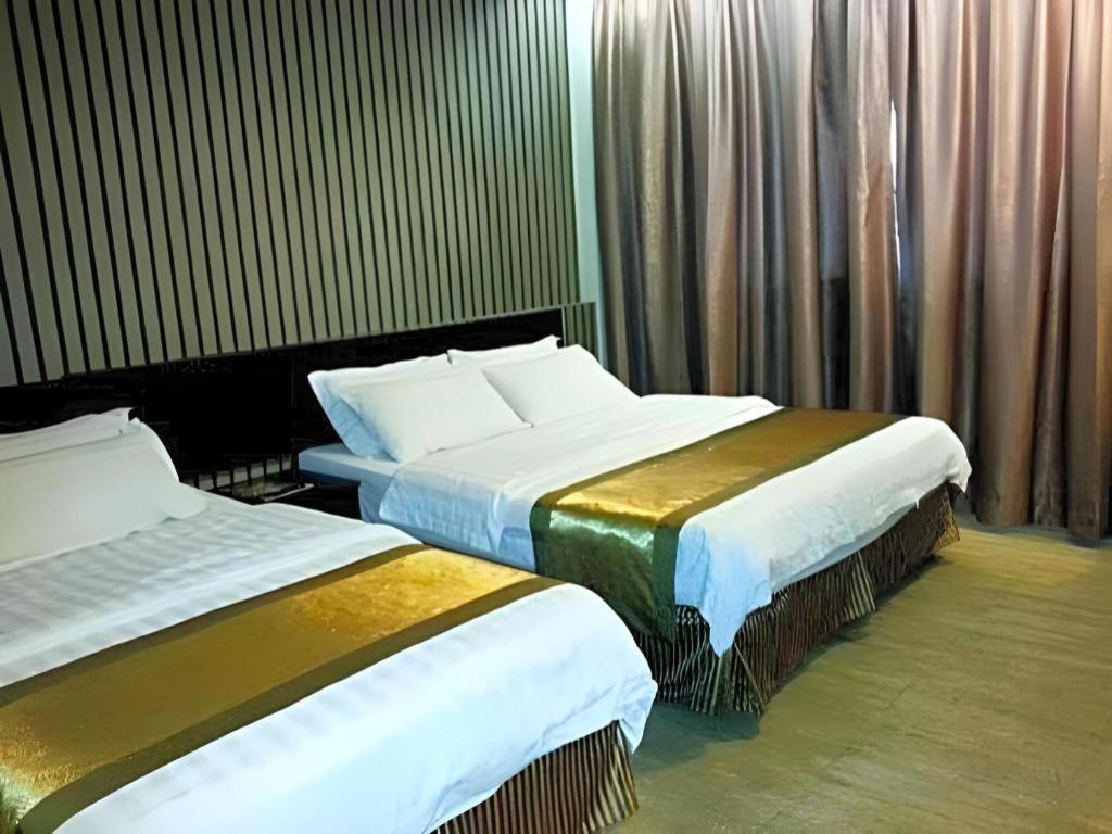 Goldenhill Hotel Кота Кинабалу Екстериор снимка