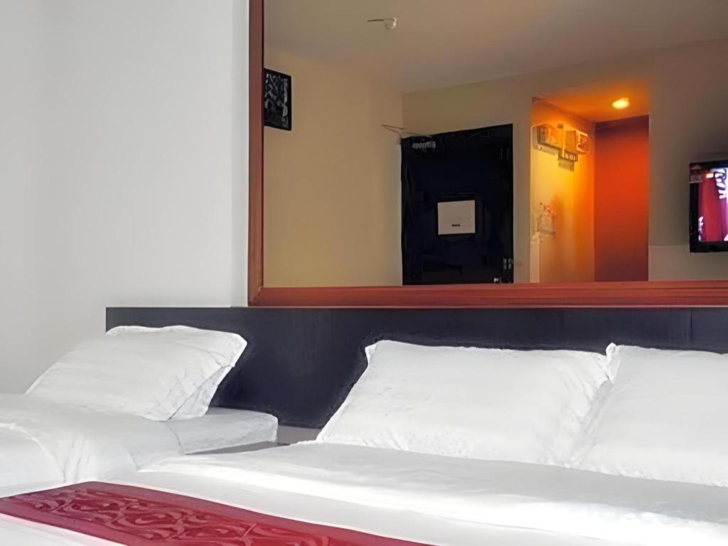 Goldenhill Hotel Кота Кинабалу Екстериор снимка