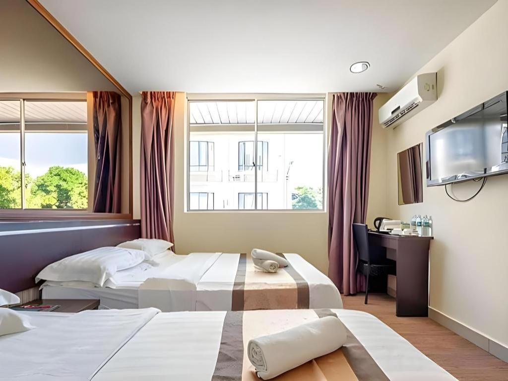 Goldenhill Hotel Кота Кинабалу Екстериор снимка