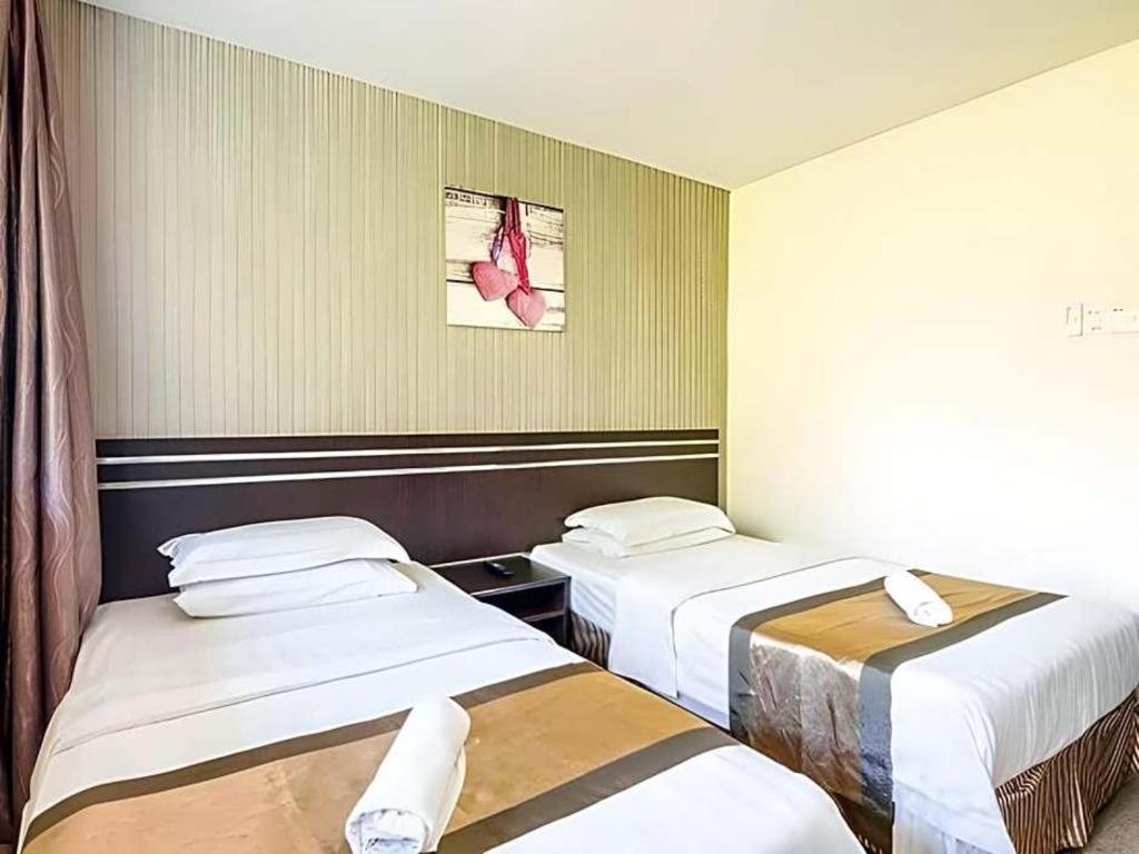 Goldenhill Hotel Кота Кинабалу Екстериор снимка