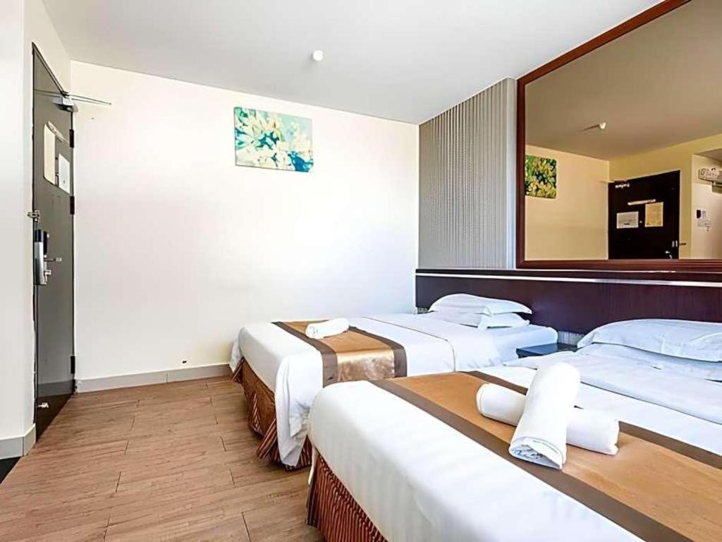 Goldenhill Hotel Кота Кинабалу Екстериор снимка