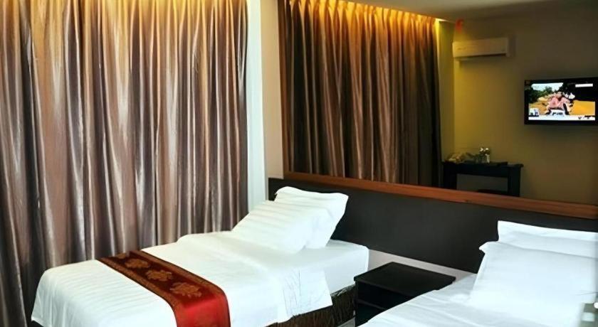 Goldenhill Hotel Кота Кинабалу Екстериор снимка